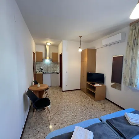Holiday Sun Studio Rooms Orebic Orebić
