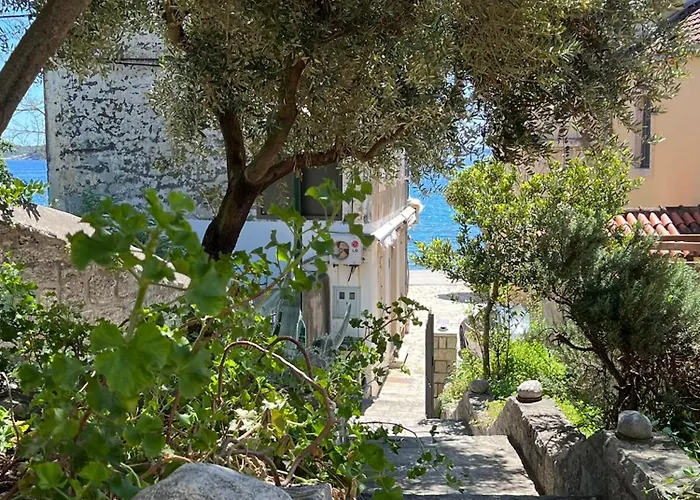 Sun & Apartment Orebić